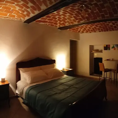 Podere Valle Pozzo Alloggio in famiglia *