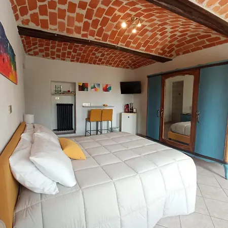 Podere Valle Pozzo Δωμάτια σε οικογενειακή κατοικία Canale